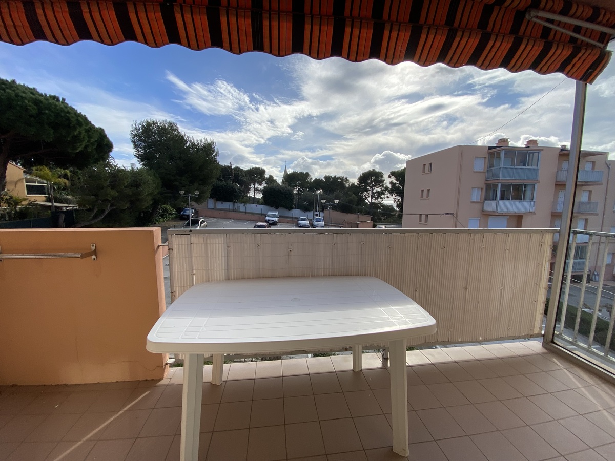 Appartement - HYERES