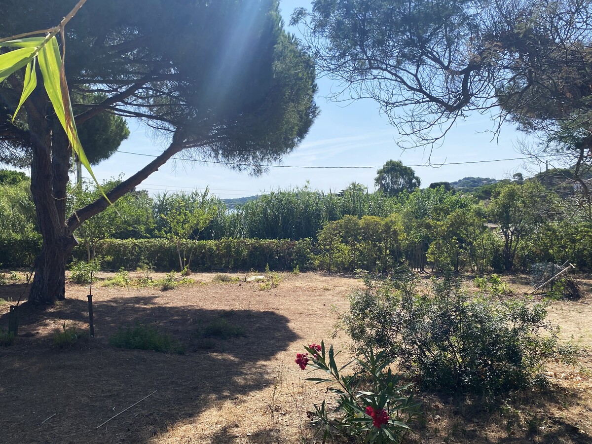 Terrain - HYERES