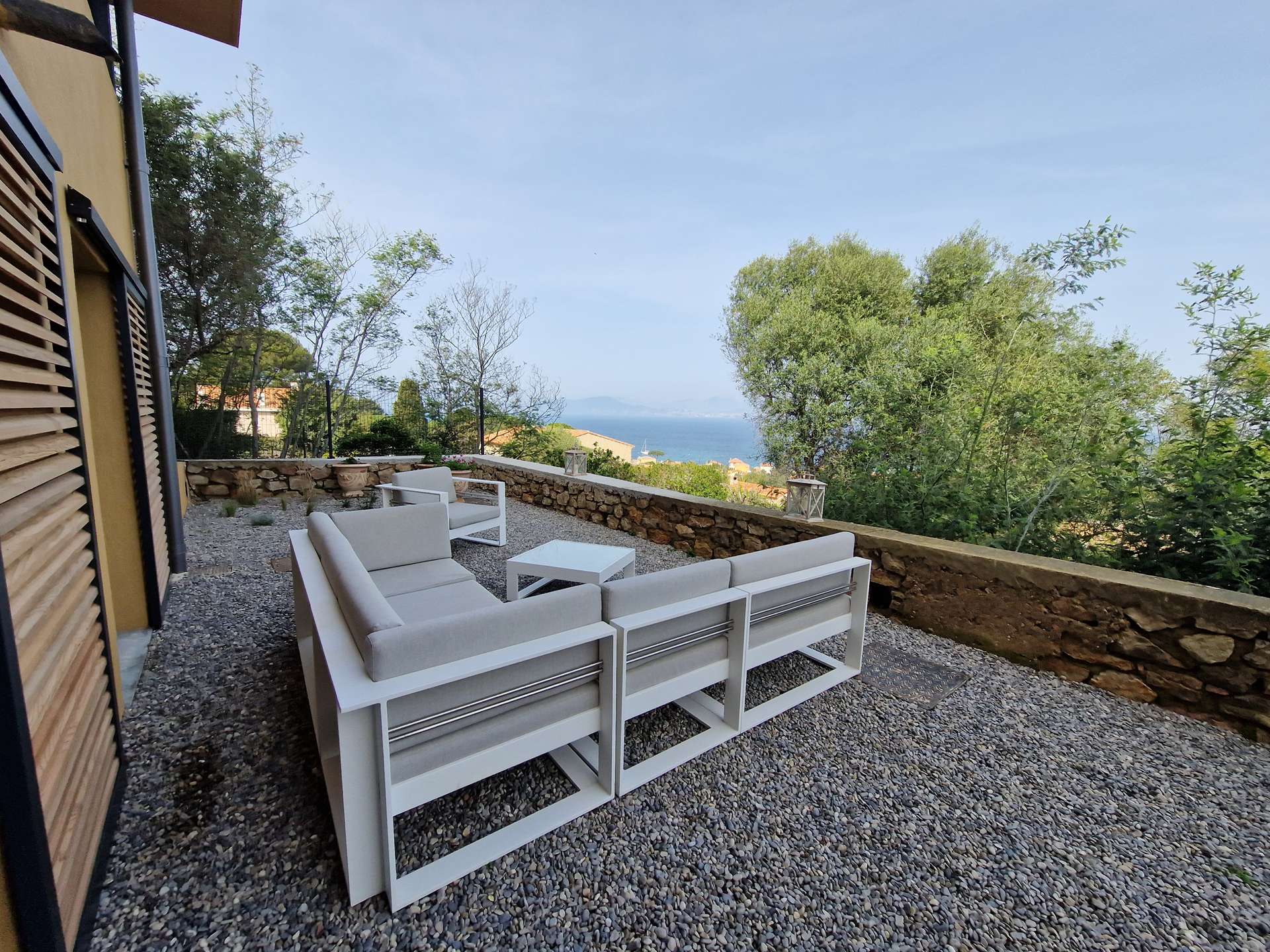 "Villa Paulette"  (  )